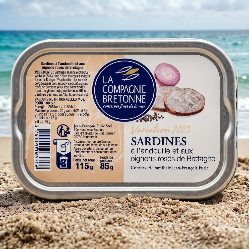 Jahrgangssardine 2023 mit Andouille und Rosa-Zwiebeln aus Roscoff La Compagnie Bretonne