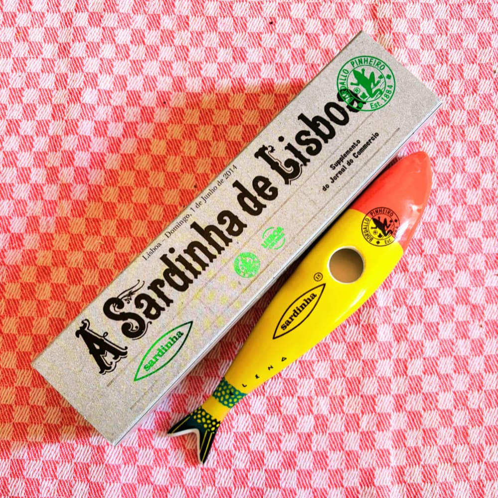 Sardinha de Lisboa - Gato (die Katze) von Bordallo Pinheiro