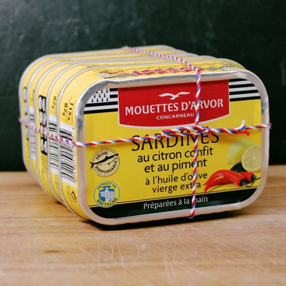 Sardinen mit konfierter Zitrone und Piment (Chili) -  Mouettes d'Arvor  - Maître Philippe & Filles